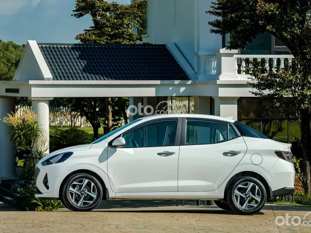 So sánh xe Hatchback và sedan
