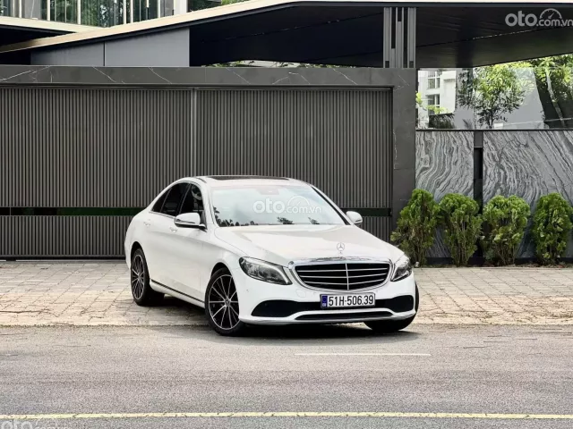 Giá xe Mercedes-Benz C300 2018 mới nhất tại Oto.com.vn