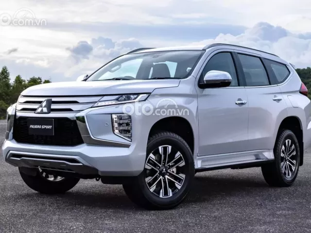 Ngoại thất xe Mitsubishi Pajero