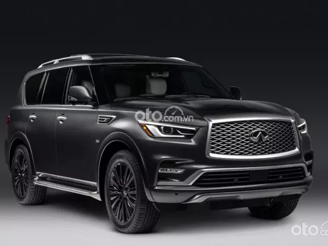 Xe Infiniti QX80.