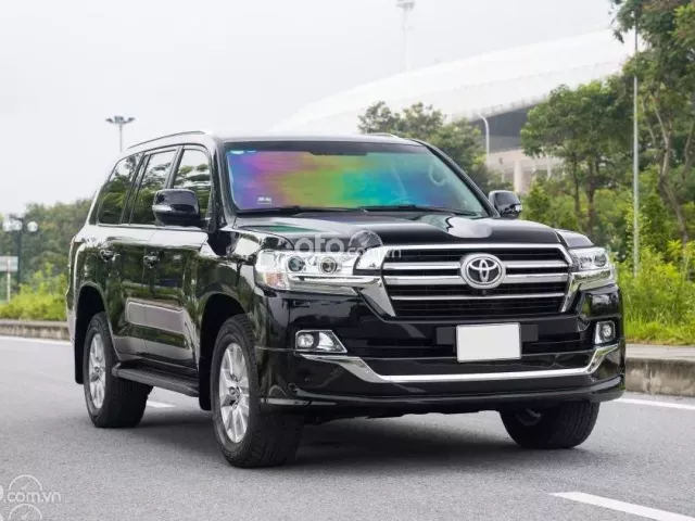 Giá xe Toyota Land Cruiser 2021 tại Oto.com.vn Giá xe Toyota Land Cruiser 2021 tại Oto.com.vn