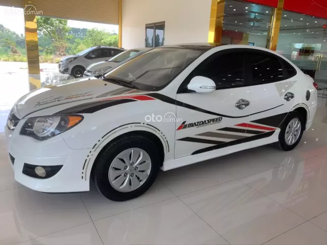 Sedan 5 chỗ giá rẻ, máy số ngon, thân vỏ chắc chắn