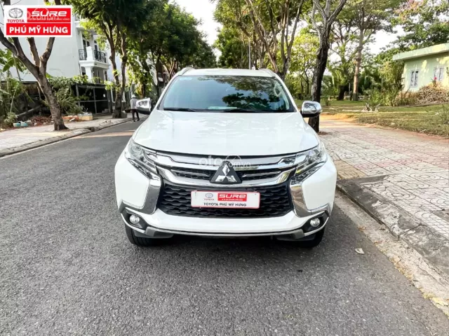 PAJERO 3.0V - 1 cầu - 7 chổ0