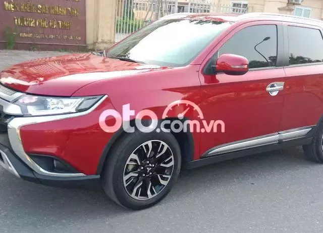 Bán xe Mitsubishi Outlander 2021 2.0 CVT