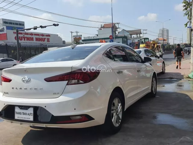Hyundai Elantra 1.6 AT Đặc biệt 2021 7