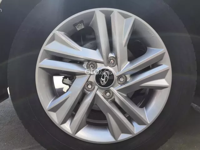 Hyundai Elantra 1.6 AT Đặc biệt 2021 11