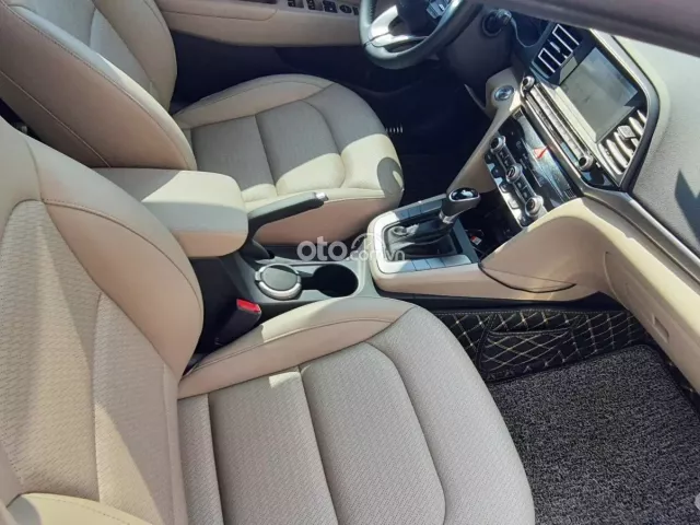 Hyundai Elantra 1.6 AT Đặc biệt 2021 16