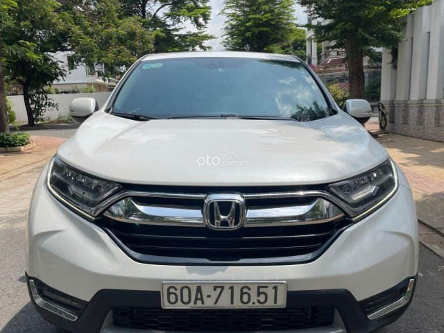 Màu trắng chạy 5 vạn0 Màu trắng chạy 5 vạn0