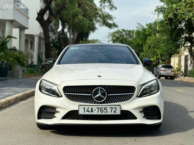 Giá vẫn còn thườn lượng cho một em siêu đẹp0 Giá vẫn còn thườn lượng cho một em siêu đẹp0