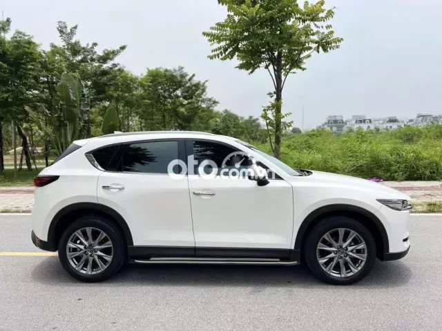 MAZDA CX5 SIGNATURE PREMIUM 2.5 AT 2WD I-ACTIV20210 MAZDA CX5 SIGNATURE PREMIUM 2.5 AT 2WD I-ACTIV20210