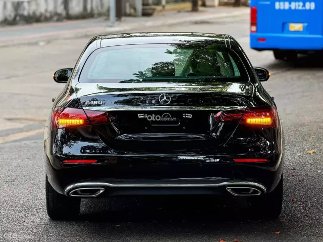 Mercedes-Benz E180 20220 Mercedes-Benz E180 20220