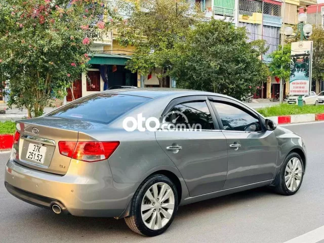 Kia Forte 2009 số tự động, màu xám, giá 225 triệu0 Kia Forte 2009 số tự động, màu xám, giá 225 triệu0