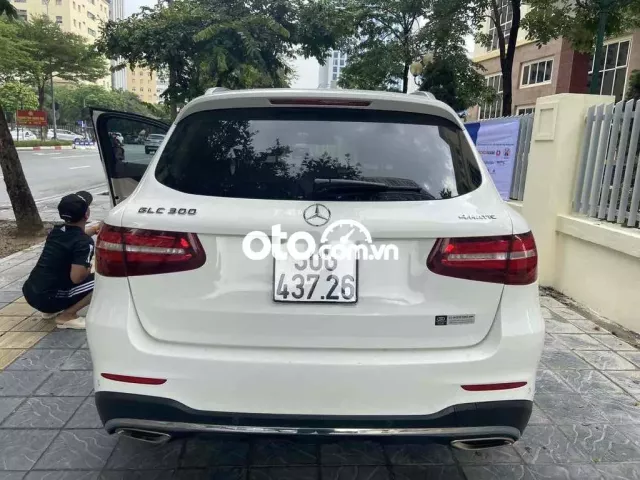 Can Ban xe Mercedes Benz GLC Class 2018, màu trắng0 Can Ban xe Mercedes Benz GLC Class 2018, màu trắng0