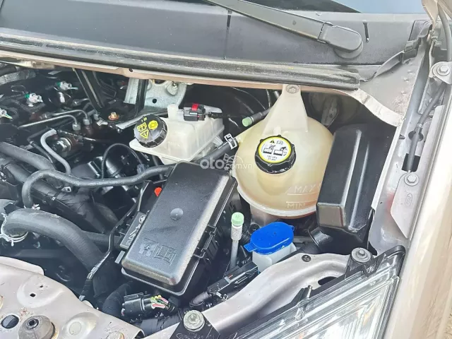 Bán Ford transit 16 chỗ, đời 2016 bản MID, xe đẹp chất