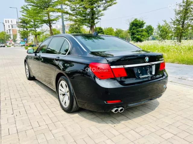 BMW 730 sx2011, đen nội thất kem, chạy hơn 8v km, chạy cực sướng