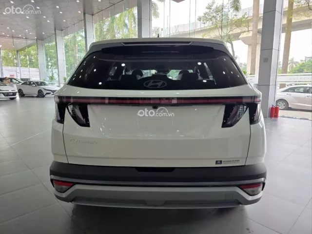 Hyundai Tucson Xăng đặc biệt 2025 Chỉ từ 270tr. Sẵn Đen, Trắng, Đỏ Giao Ngay