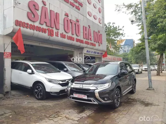 Bán MITSUBISHI OUTLANDER 2.0AT sản xuất và đăng ký 2021