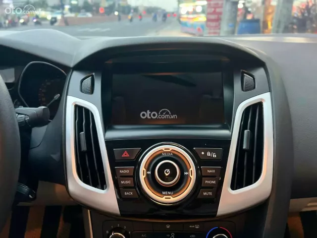 Ford Focus 2019 12