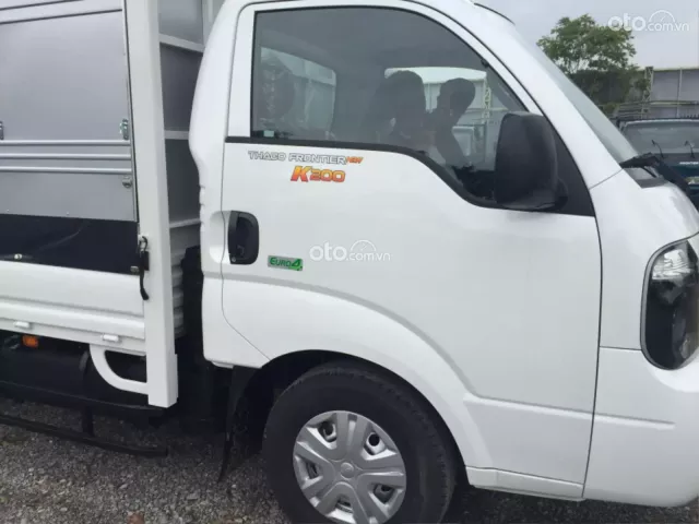 Kia K200 E5 mui bạt tải 1,9 tấn mới