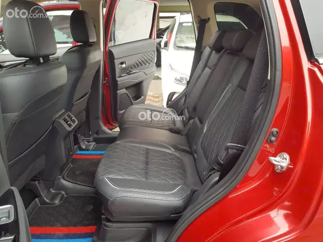Mitsubishi Outlander 2.0 CVT Premium 2023 14