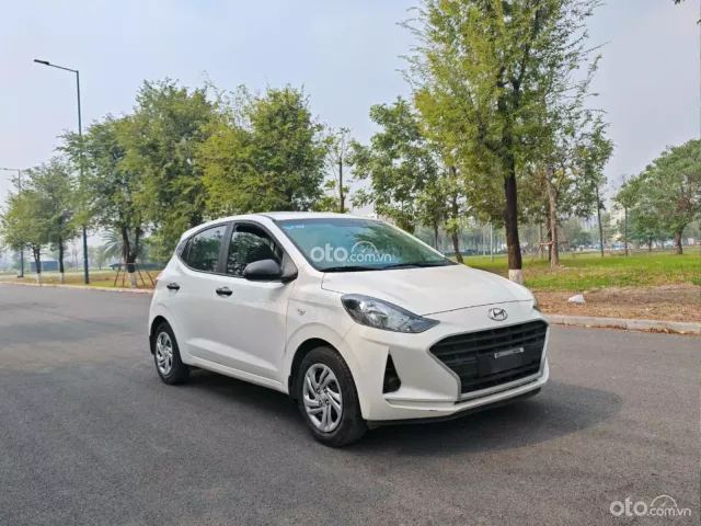 Màu trắng 1 chủ từ đầu