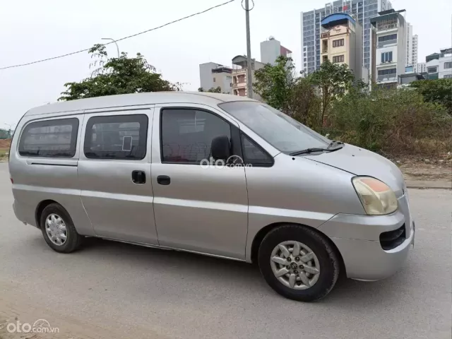 Ba chỗ ngồi số sàn máy dầu