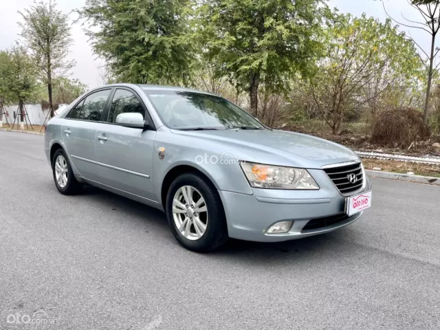 Bán xe Huyndai Sonata sản xuất năm 2009, nhập khẩu Hàn Quốc đăng ký tên tư nhân, biển Hà Nội