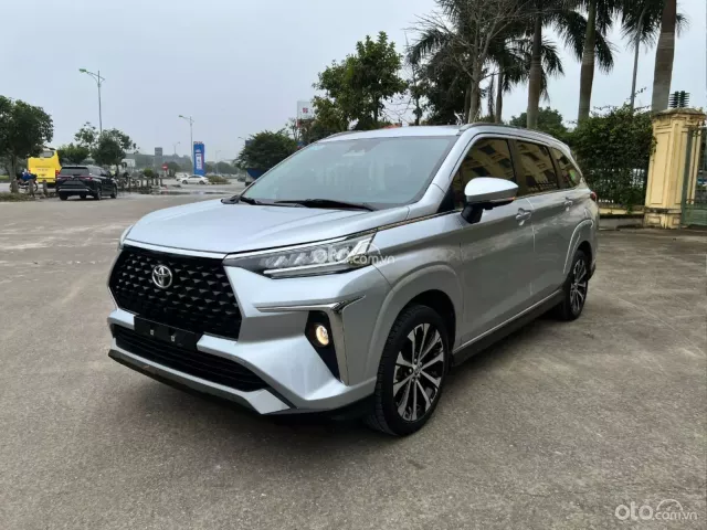 Xe chủ đi từ đầu mua mới, nước sơn đẹp, màu đẹp hiếm