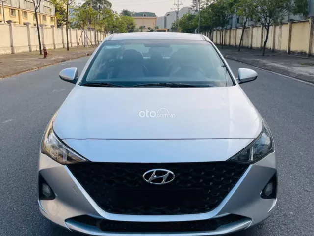 Xe đẹp đầy đủ đồ chơi