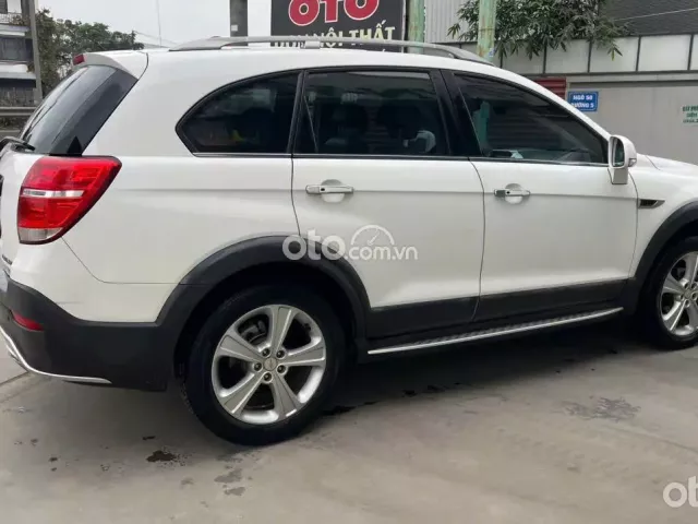 Xe 7 chỗ đẹp, trang bị nhiều đồ, giá thương lượng