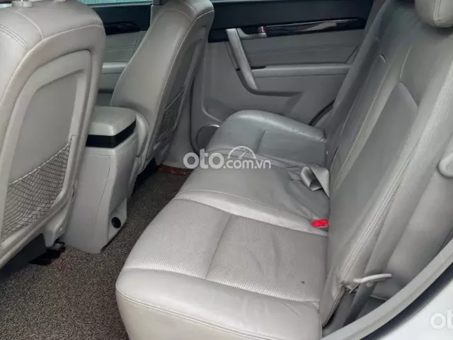 Xe 7 chỗ đẹp, trang bị nhiều đồ, giá thương lượng