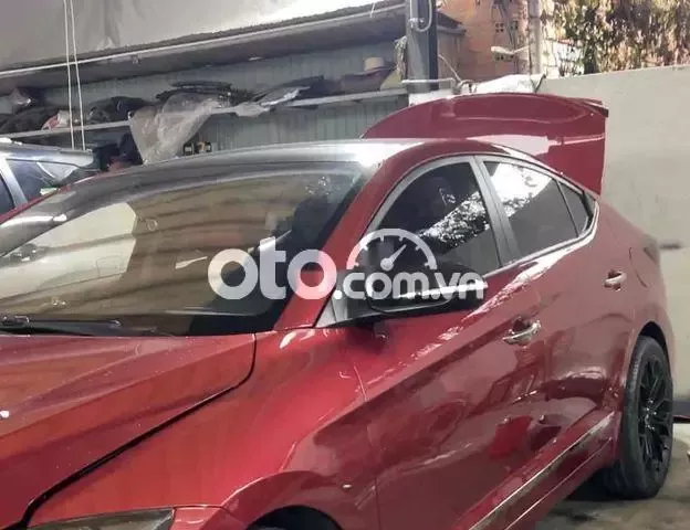 Hyundai Lantra 2019 số sàn gia đình đi 38.000 km