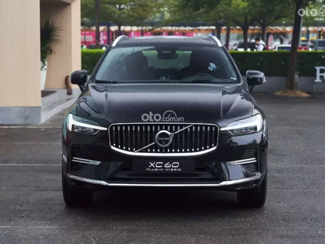 Volvo XC60 T8 AWD Recharge 2025