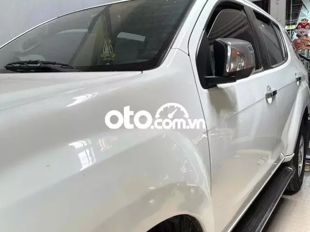 Isuzu Mu X 2019