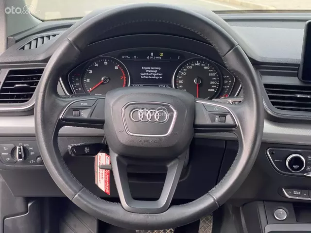 Một chủ từ đầu biển tỉnh