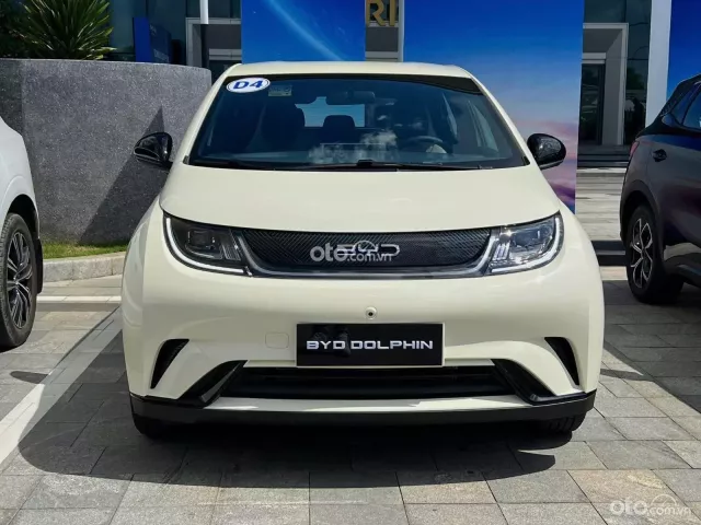 Quà tặng tháng 4: 3 chỉ vàng - Miễn phí 06 năm bảo dưỡng tiêu chuẩn - Miễn lãi suất 02 năm