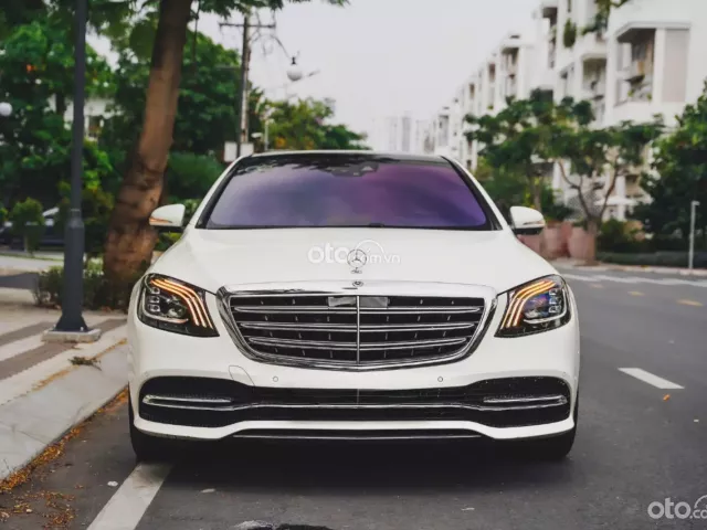 Màu trắng nội thất đen cực đẹp