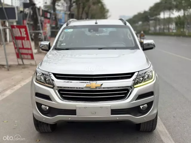 CẦN BÁN