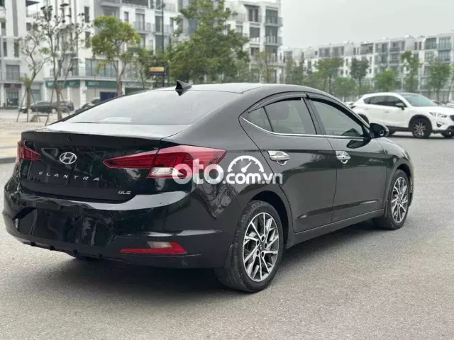 Hyundai Elantra 2020 2.0 AT - 76000 km bao zin