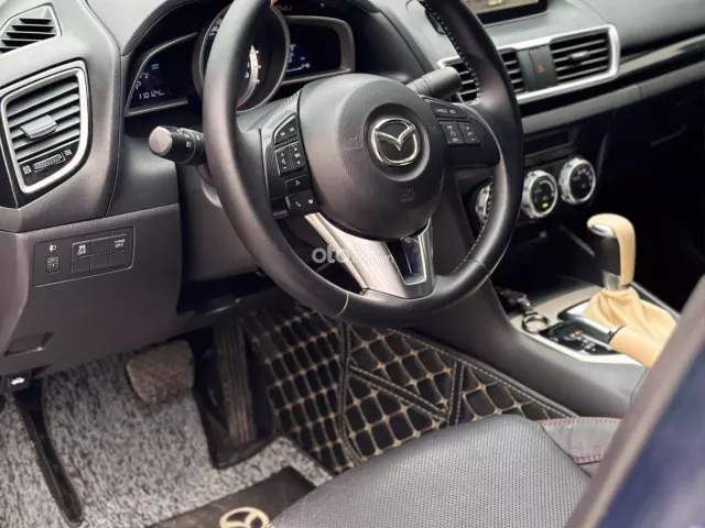 E Bán Mazda3 xanh Cavansite 2016 (hiếm)