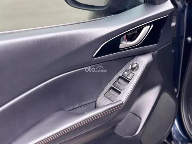 E Bán Mazda3 xanh Cavansite 2016 (hiếm)