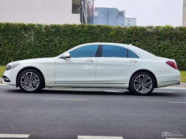 Mercedes-Benz S450 Luxury trắng/đen sx2020