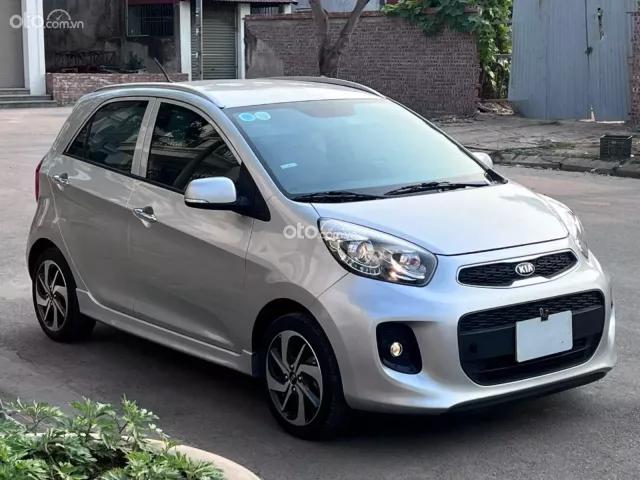 Gía 300 triệu