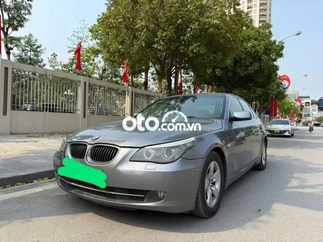 Màu xám lịch lãm