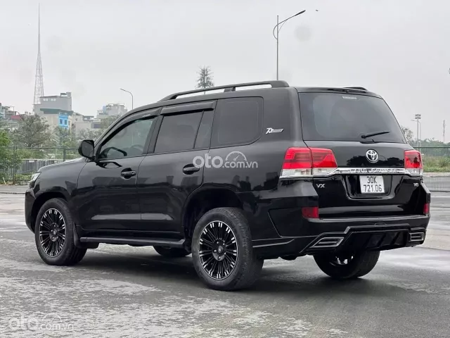 Bề thế uy nghi