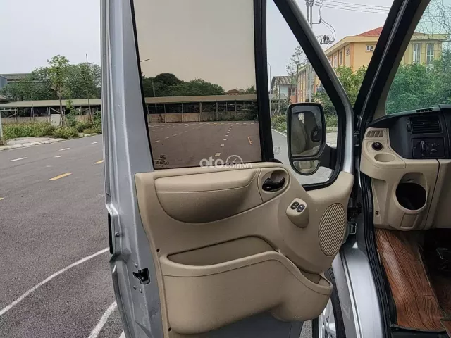 Bán Ford Transit đời 2019 bản trung, xe 1 chủ từ mới
