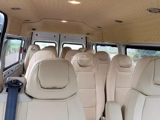 Bán Ford Transit đời 2019 bản trung, xe 1 chủ từ mới