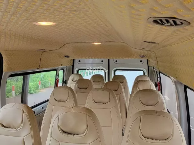 Bán Ford Transit đời 2019 bản trung, xe 1 chủ từ mới