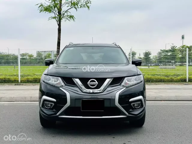 Nissan X trail 2.5 SV bản 2 cầu cao cấp Sản xuất và đăng ký cuối năm 2020