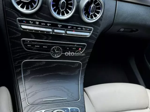 Mercedes-Benz C250 AMG 2015 9